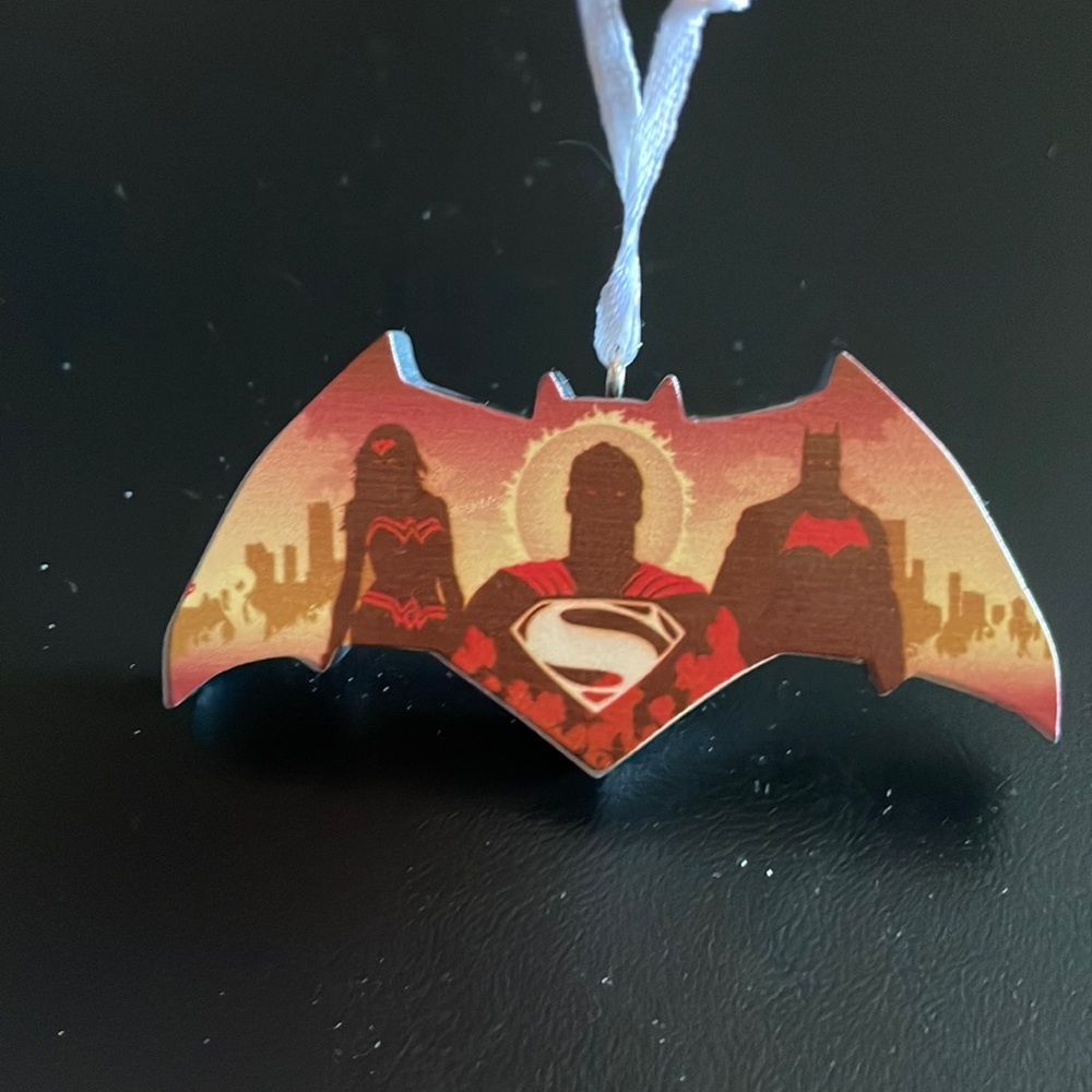DC Comics Justice league, Superman, Wonder Woman, Batman, Christmas ornament